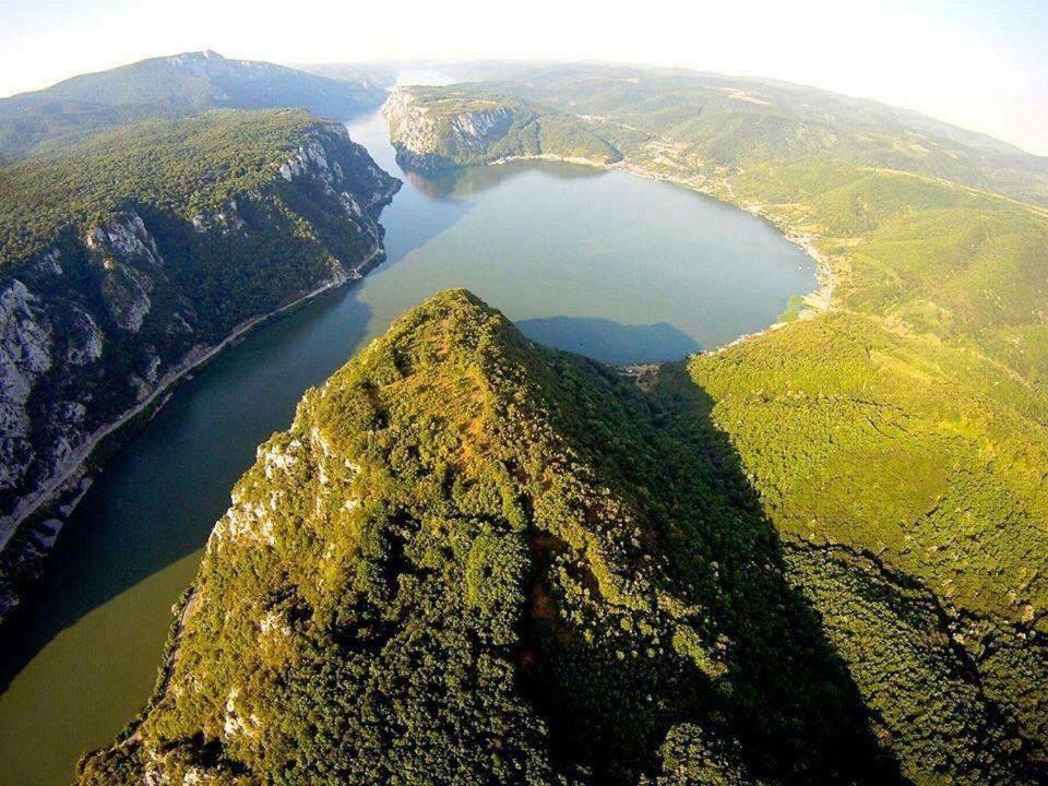 Camping In Clisura Dunarii Ieşelniţa Exteriör bild